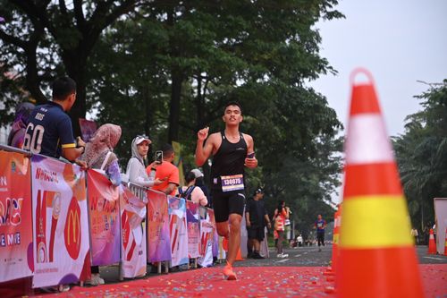Race photo from NOTARACE 2025