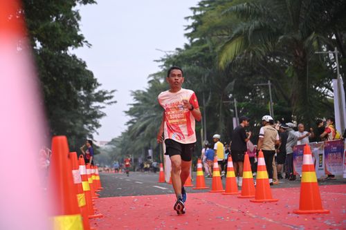 Race photo from NOTARACE 2025