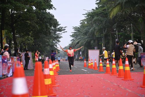 Race photo from NOTARACE 2025