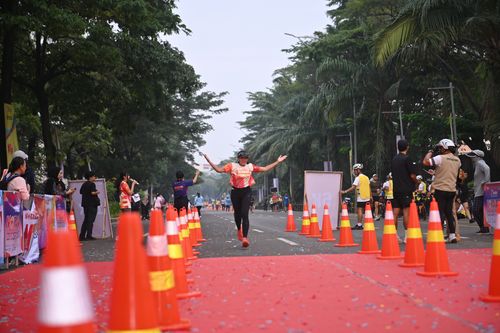 Race photo from NOTARACE 2025