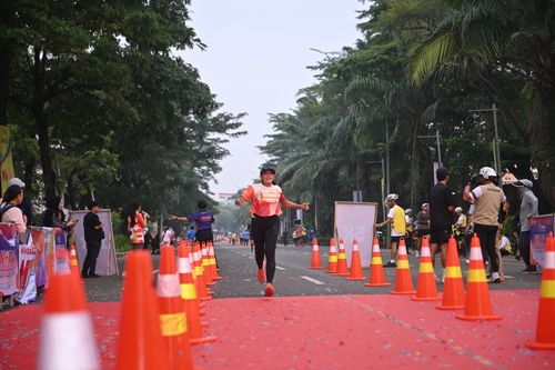 Race photo from NOTARACE 2025
