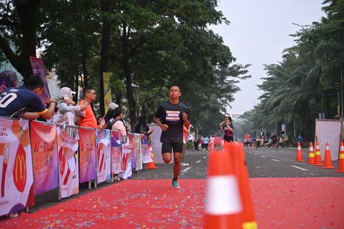 Race photo from NOTARACE 2025