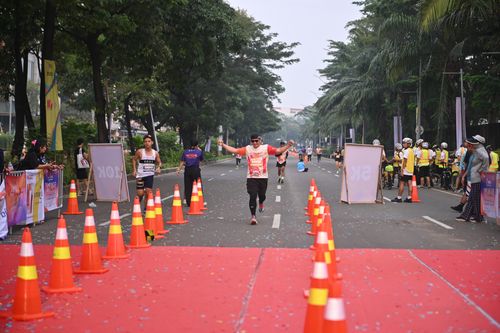 Race photo from NOTARACE 2025