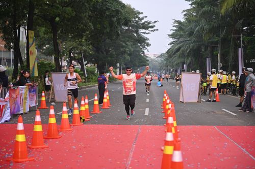 Race photo from NOTARACE 2025