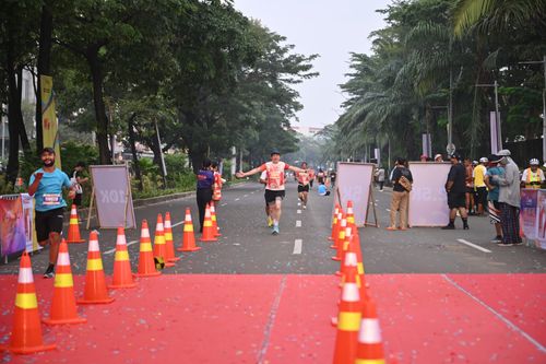 Race photo from NOTARACE 2025