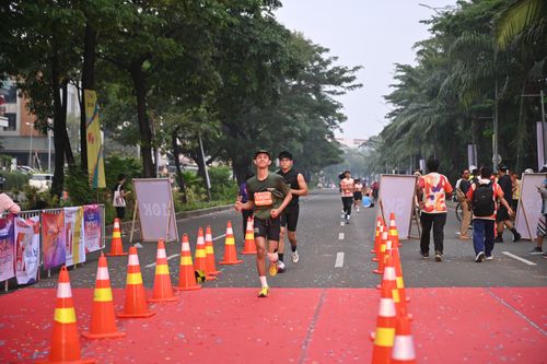Race photo from NOTARACE 2025