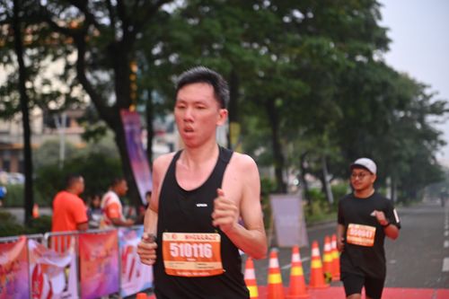 Race photo from NOTARACE 2025