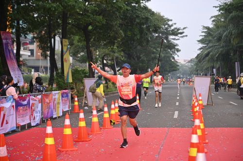 Race photo from NOTARACE 2025