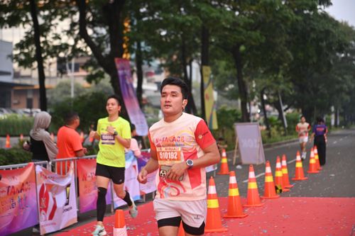 Race photo from NOTARACE 2025