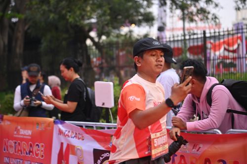 Race photo from NOTARACE 2025