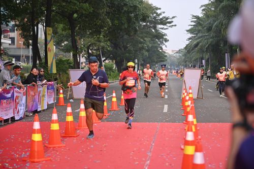 Race photo from NOTARACE 2025