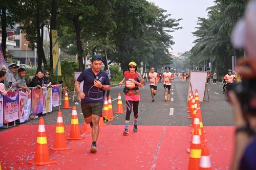 Race photo from NOTARACE 2025