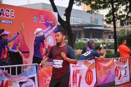 Race photo from NOTARACE 2025