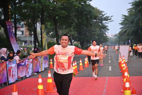 Race photo from NOTARACE 2025