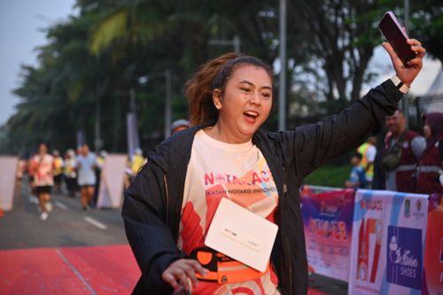 Race photo from NOTARACE 2025