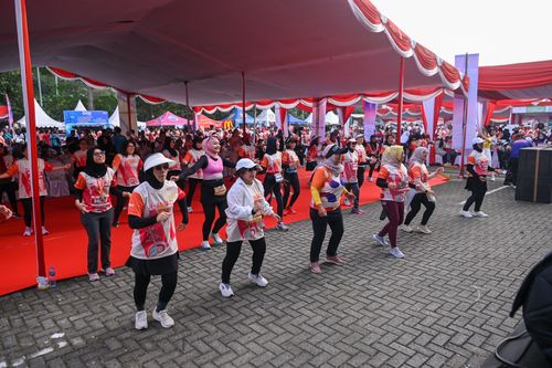 Race photo from NOTARACE 2025