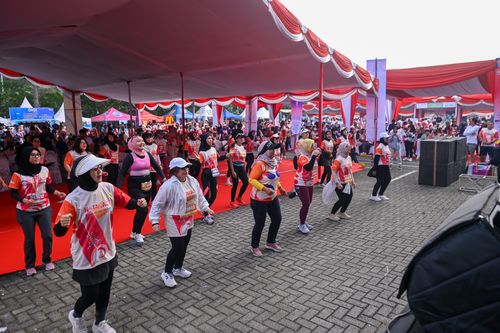 Race photo from NOTARACE 2025
