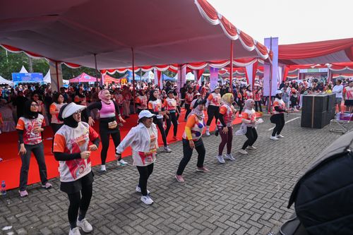 Race photo from NOTARACE 2025