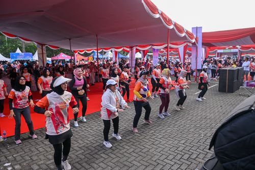 Race photo from NOTARACE 2025