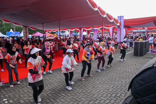 Race photo from NOTARACE 2025