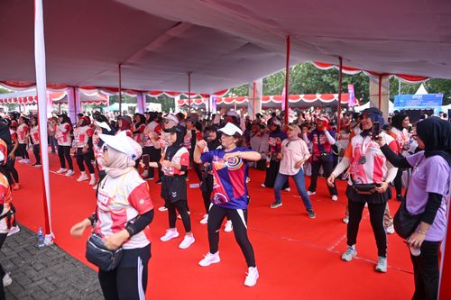 Race photo from NOTARACE 2025