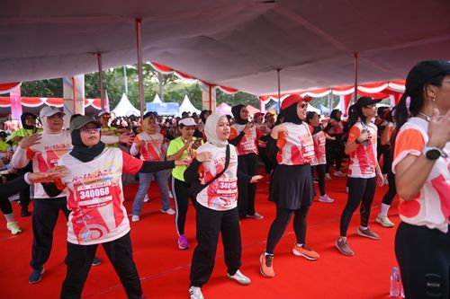 Race photo from NOTARACE 2025