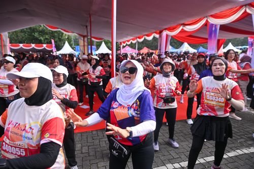 Race photo from NOTARACE 2025