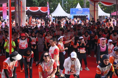 Race photo from NOTARACE 2025