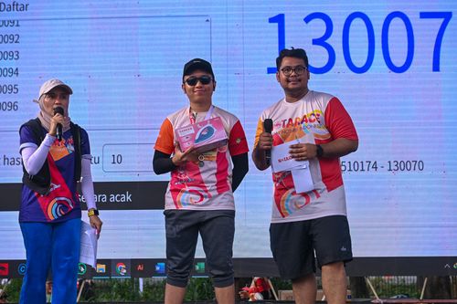 Race photo from NOTARACE 2025