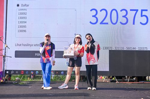 Race photo from NOTARACE 2025