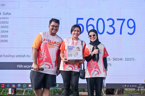 Race photo from NOTARACE 2025