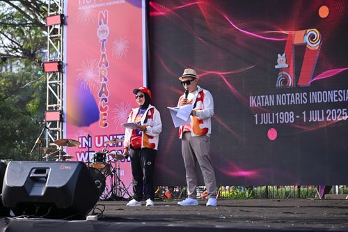 Race photo from NOTARACE 2025