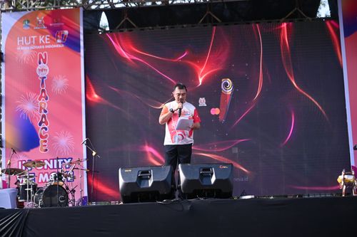 Race photo from NOTARACE 2025