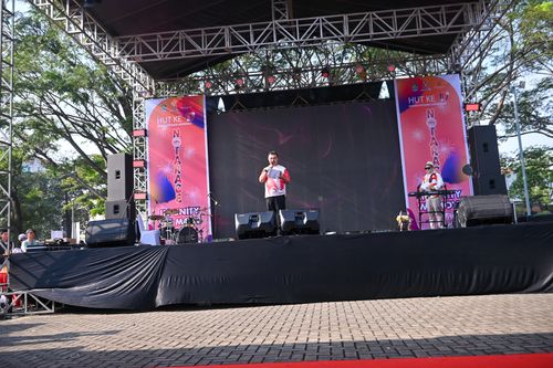 Race photo from NOTARACE 2025