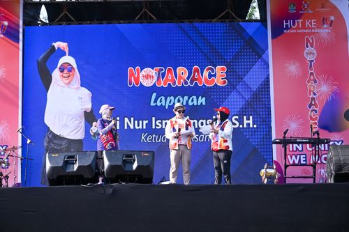 Race photo from NOTARACE 2025