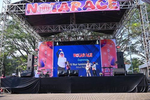 Race photo from NOTARACE 2025