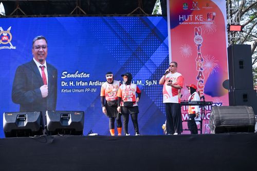 Race photo from NOTARACE 2025