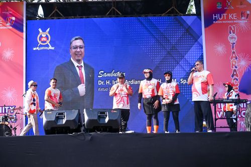 Race photo from NOTARACE 2025