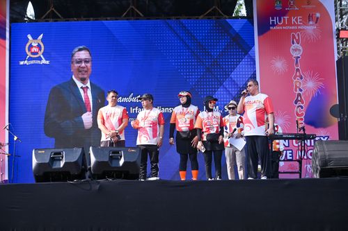 Race photo from NOTARACE 2025