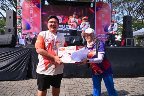 Race photo from NOTARACE 2025