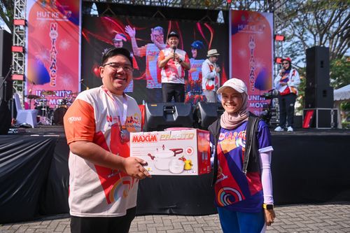 Race photo from NOTARACE 2025