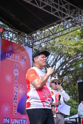 Race photo from NOTARACE 2025