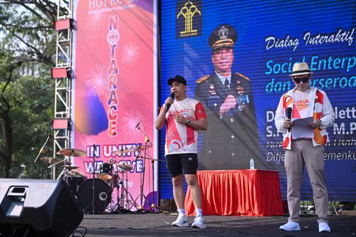 Race photo from NOTARACE 2025