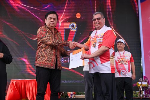 Race photo from NOTARACE 2025