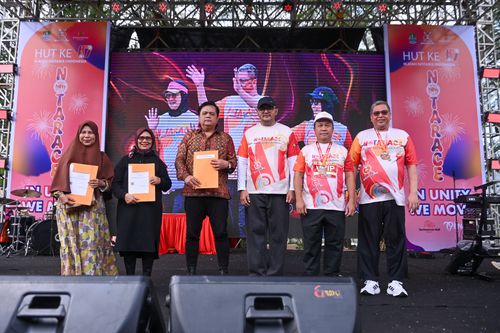 Race photo from NOTARACE 2025
