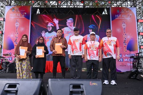 Race photo from NOTARACE 2025