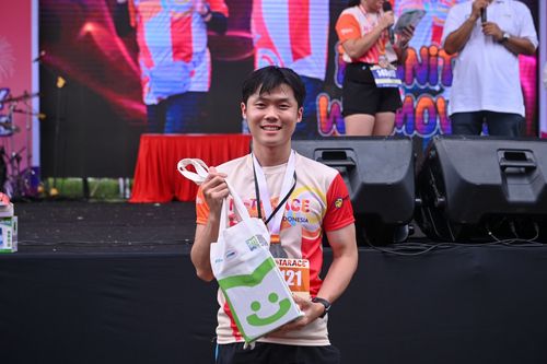 Race photo from NOTARACE 2025