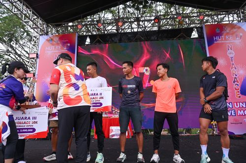 Race photo from NOTARACE 2025
