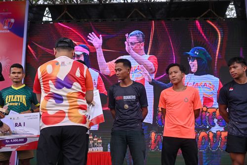Race photo from NOTARACE 2025