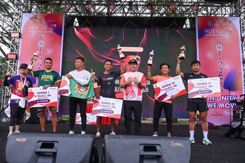 Race photo from NOTARACE 2025